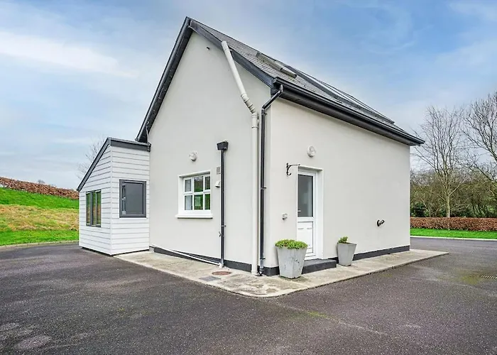 In * Клонакилти